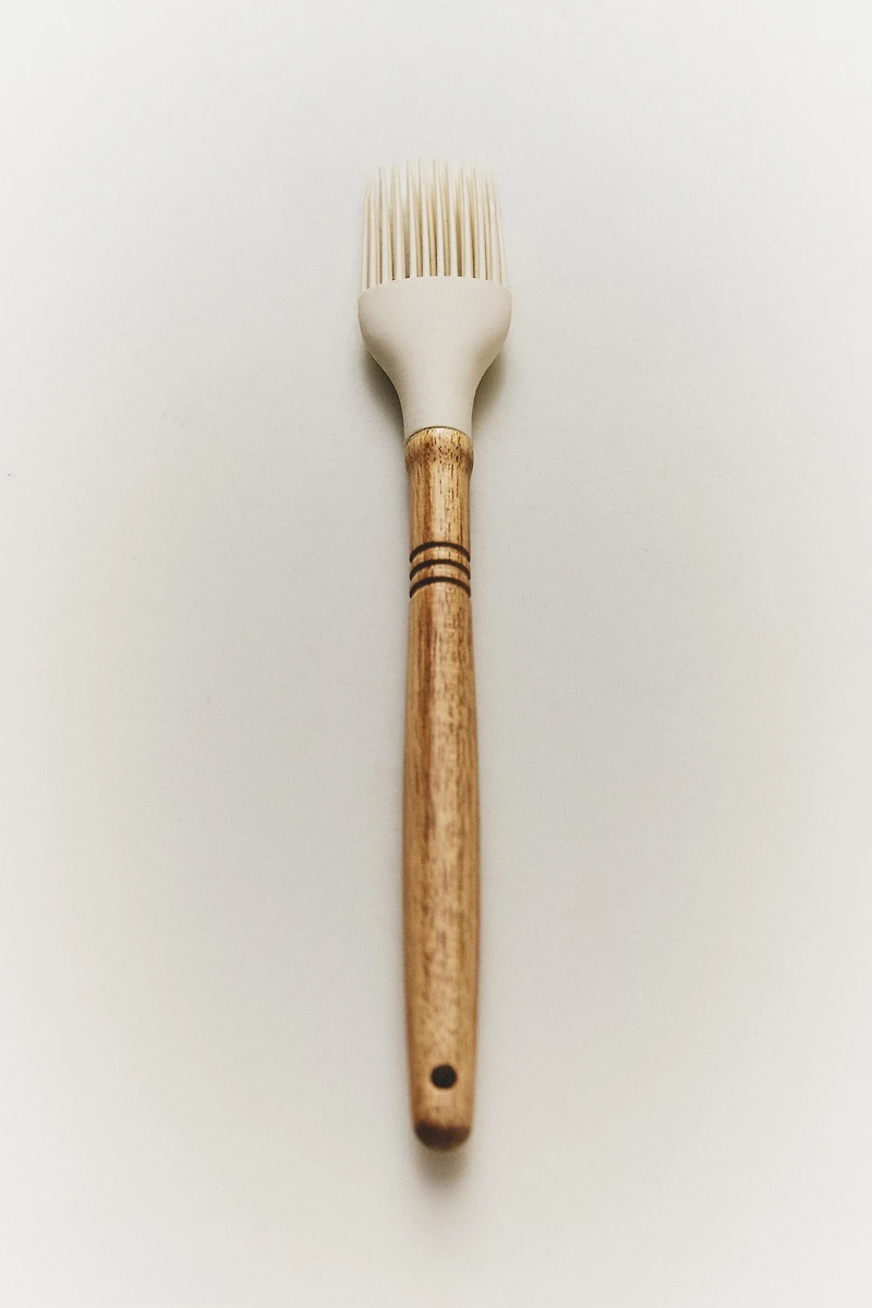 SILICONE AND WOOD BASTING BRUSH