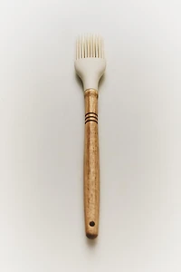 SILICONE AND WOOD BASTING BRUSH