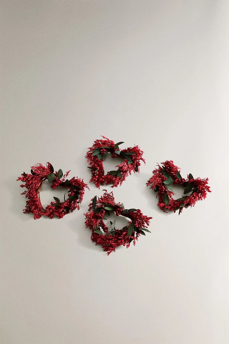 SET OF CHRISTMAS HEART LEAF NAPKIN RINGS (SET OF 4)