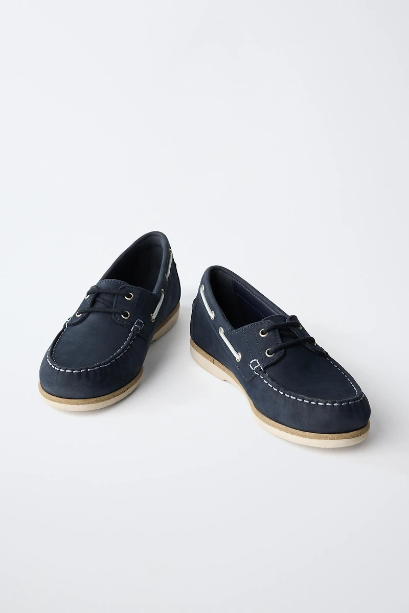 CHAUSSURES BATEAU EN CUIR