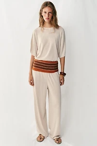 RUSTIC CAPE SLEEVE TOP