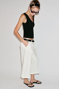 OFF-THE-SHOULDER T-SHIRT