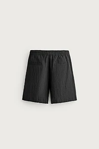 TEXTURED RELAXED FIT SHORTS