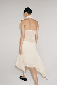 FLOWY HALTER TOP
