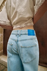 Z1975 WIDE LEG MID-RISE JEANS WITH PRESSED CREASE