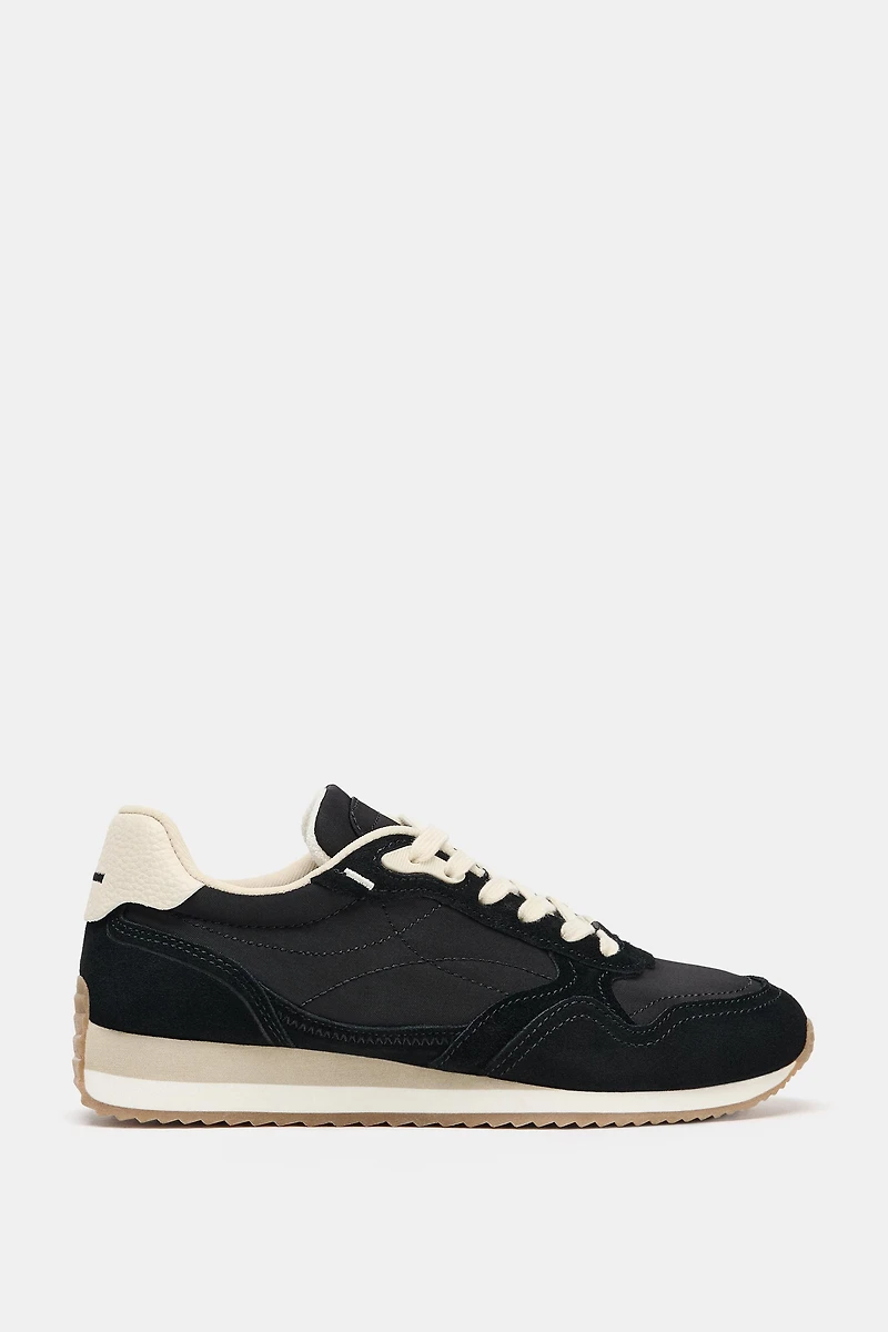 CONTRAST RUNNING SHOE
