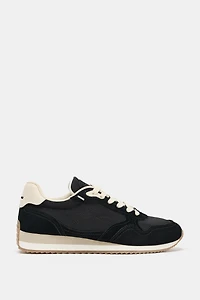 CONTRAST RUNNING SHOE