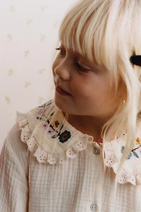 EMBROIDERED FLORAL TEXTURED SHIRT