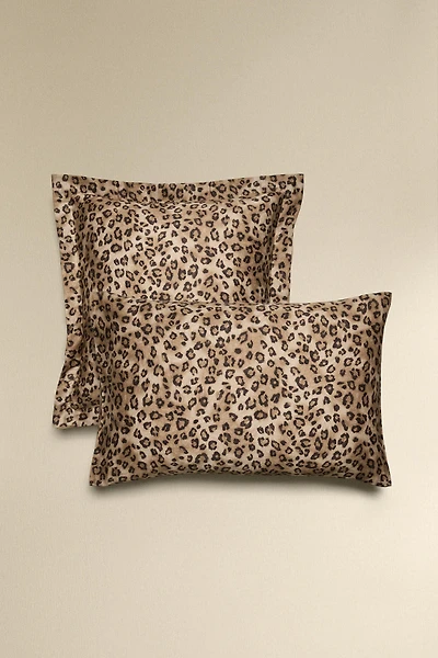 SATEEN PILLOWCASE WITH ANIMAL PRINT