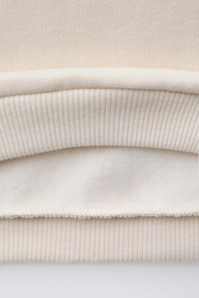 MICKEY AND MINNIE MOUSE MONA LISA PRINT SWEATSHIRT © DISNEY