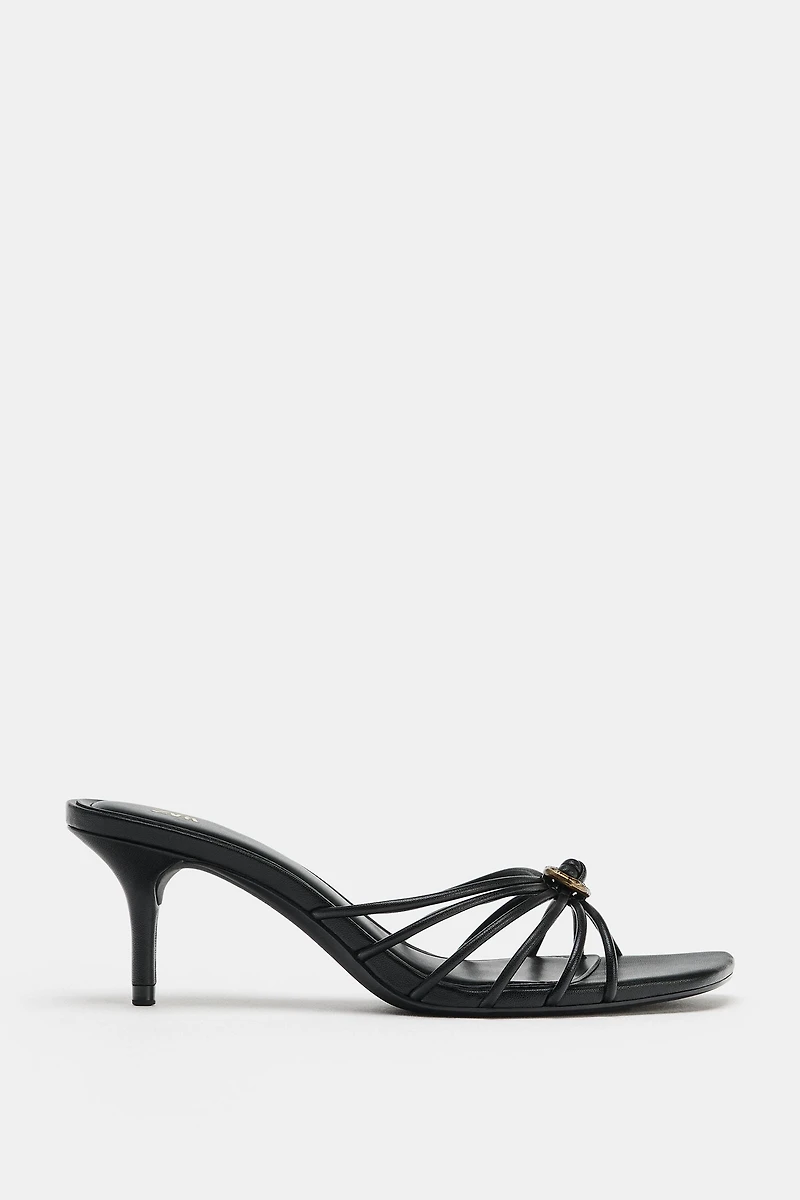 METALLIC DETAIL SANDALS