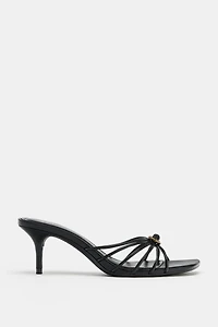 METALLIC DETAIL SANDALS