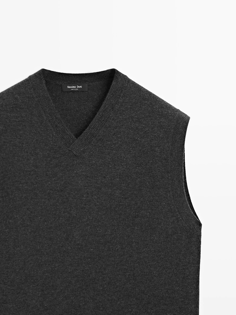 Veste sans manches à col en V laine mélangée