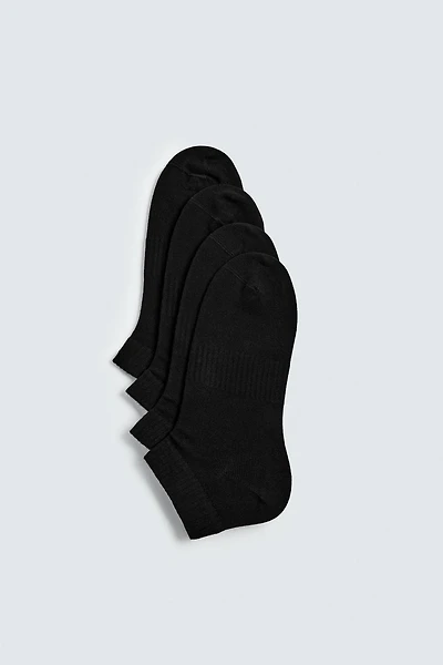 FOUR-PACK OF ANKLE SOCKS