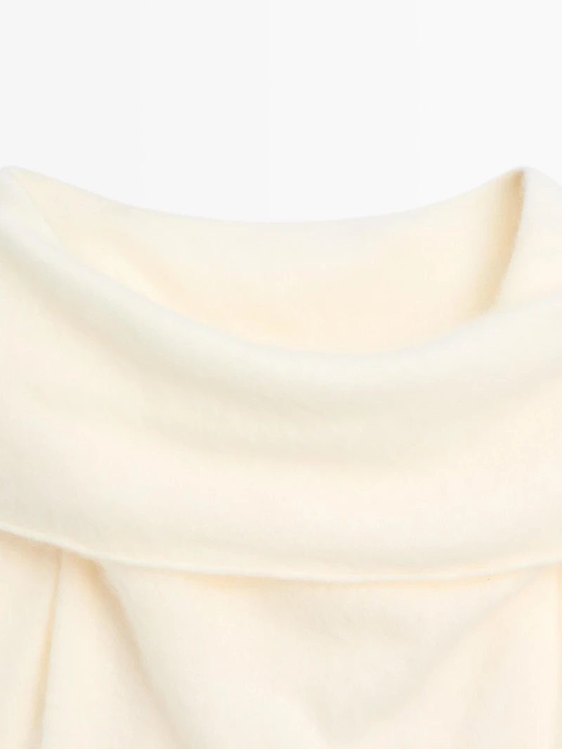 Knit wool and cashmere sweater with exposed shoulders