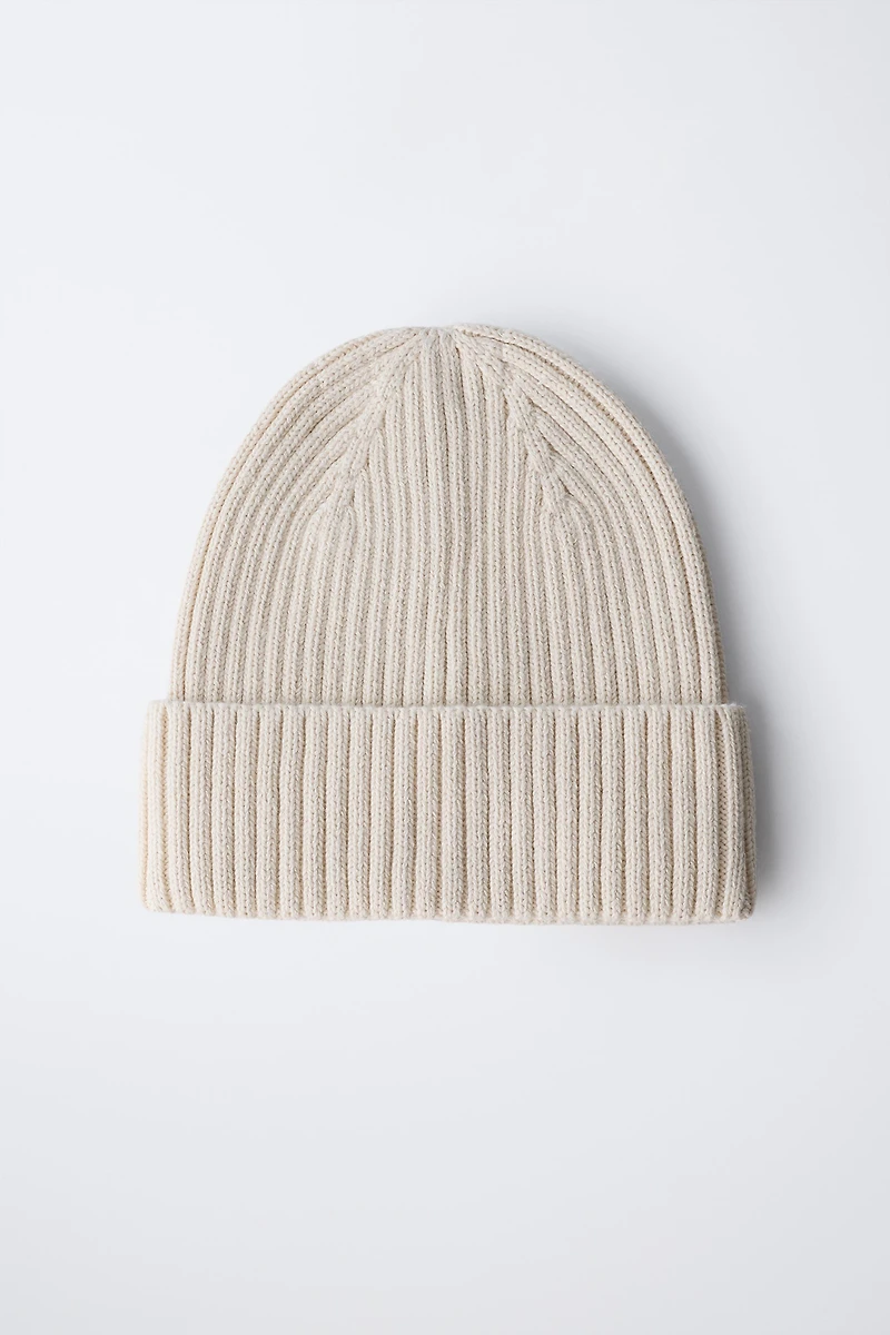 BONNET EN MAILLE UNIE