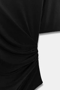 DRAPED CREPE TOP