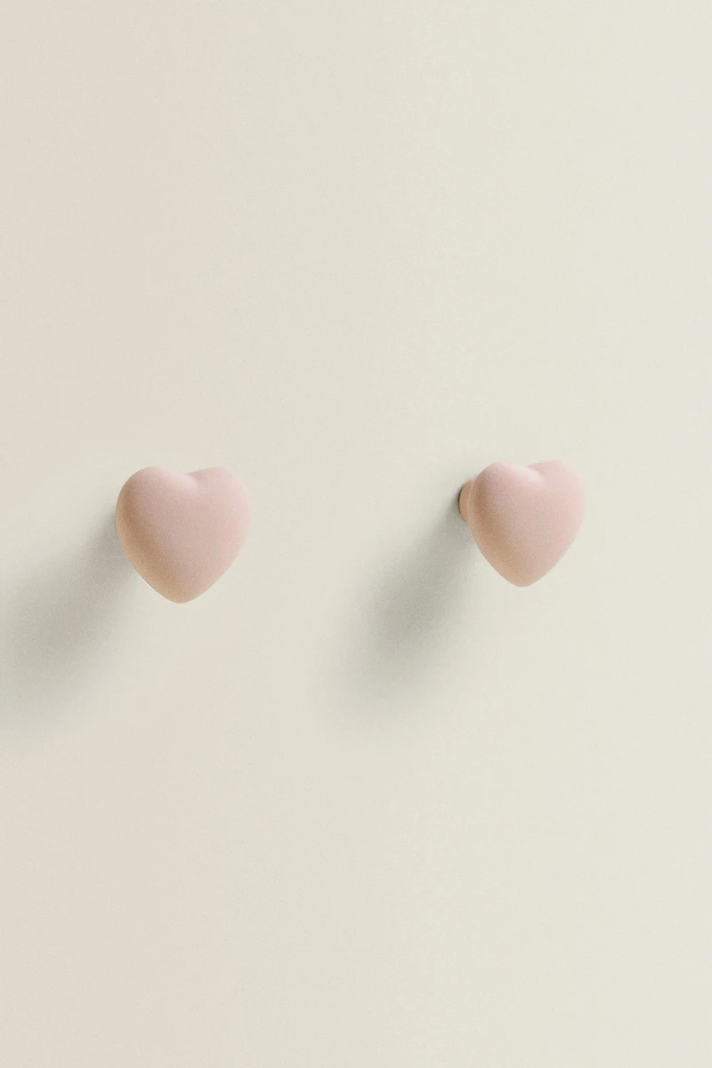 SET OF CHILDREN’S HEART KNOBS (SET OF 2)