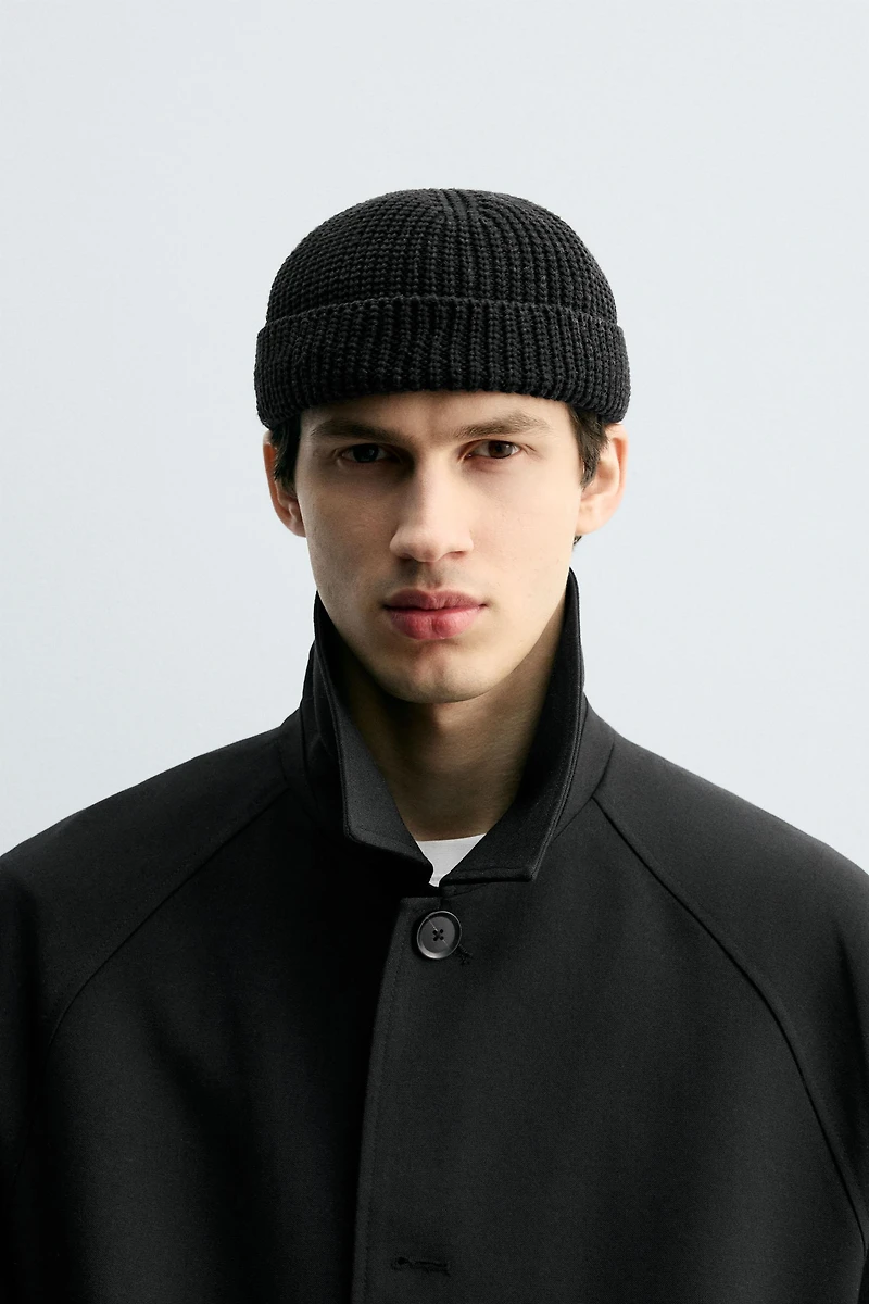 SHORT KNIT HAT