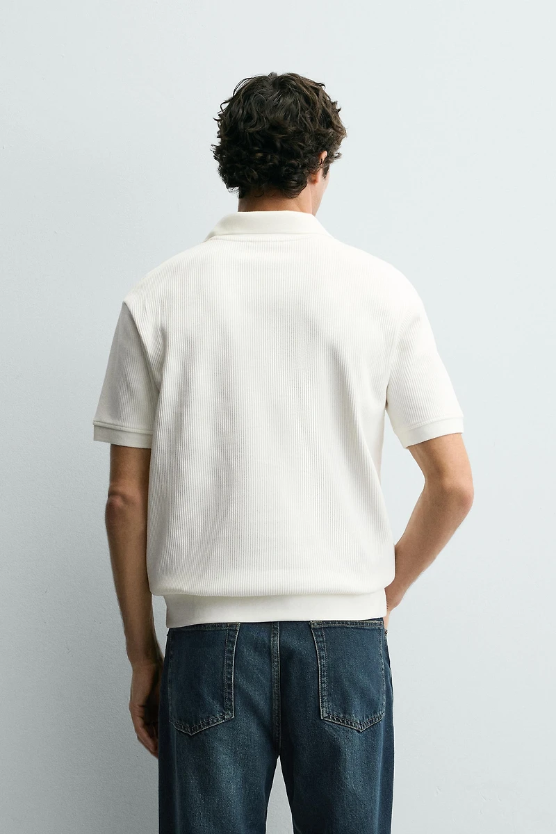 VERTICAL TEXTURED POLO