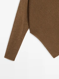 Pull cape asymétrique