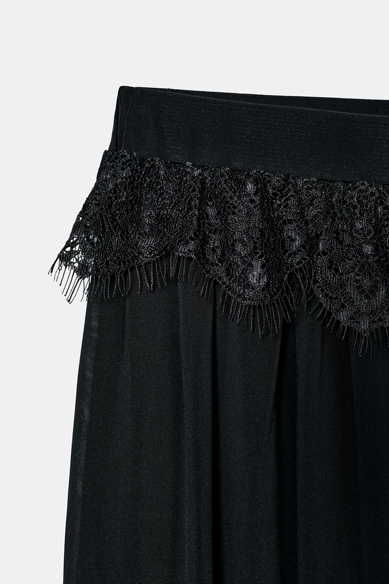 PANTALON BOUFFANT EN DENTELLE