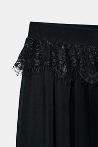 PANTALON BOUFFANT EN DENTELLE