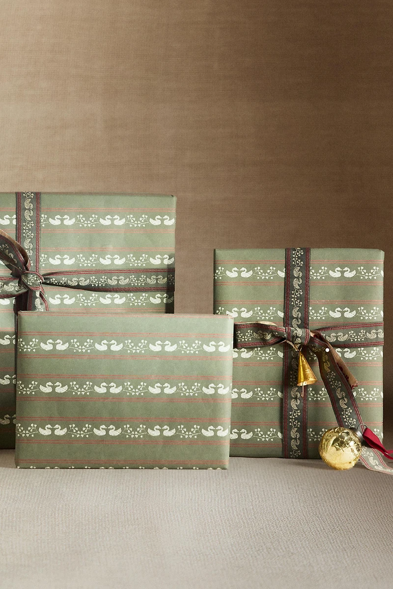 CHRISTMAS DUCKLING WRAPPING PAPER