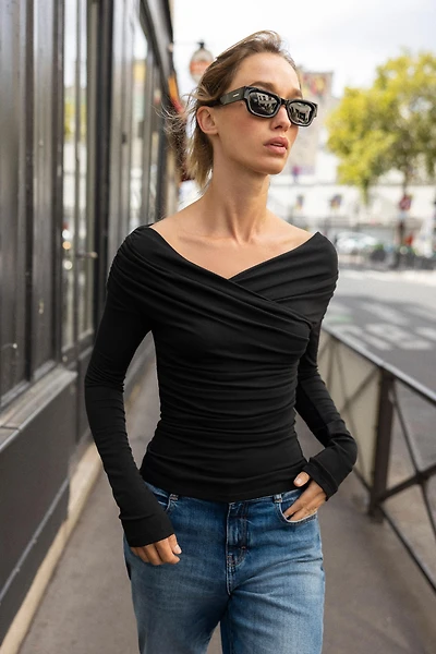 DRAPED WRAP TOP