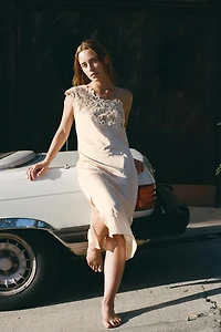 ROBE ASYMÉTRIQUE AU CROCHET LIMITED EDITION