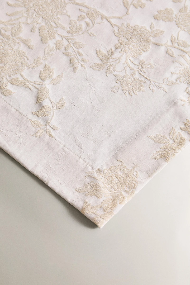 COTTON JACQUARD TABLECLOTH