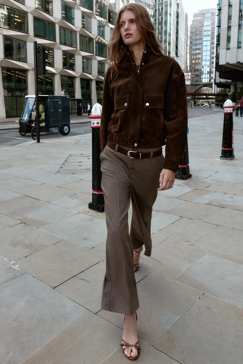 PANTALON À CHEVRONS AVEC CEINTURE