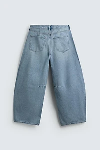 JEAN RELAXED BARREL FIT À PINCES
