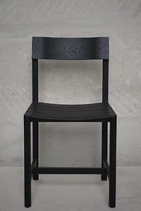 CHAIR 04