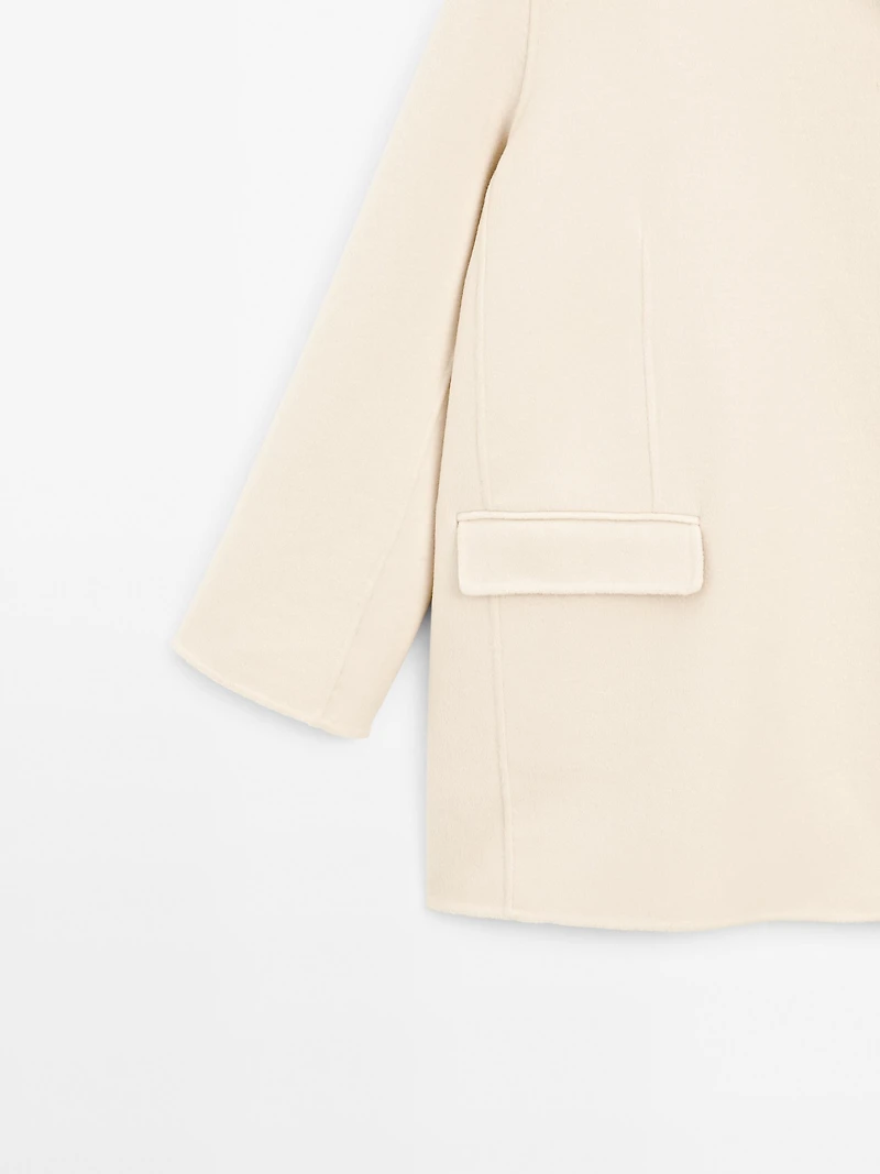 Manteau laine à col montant