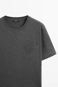 Short sleeve T-shirt with pocket detail
