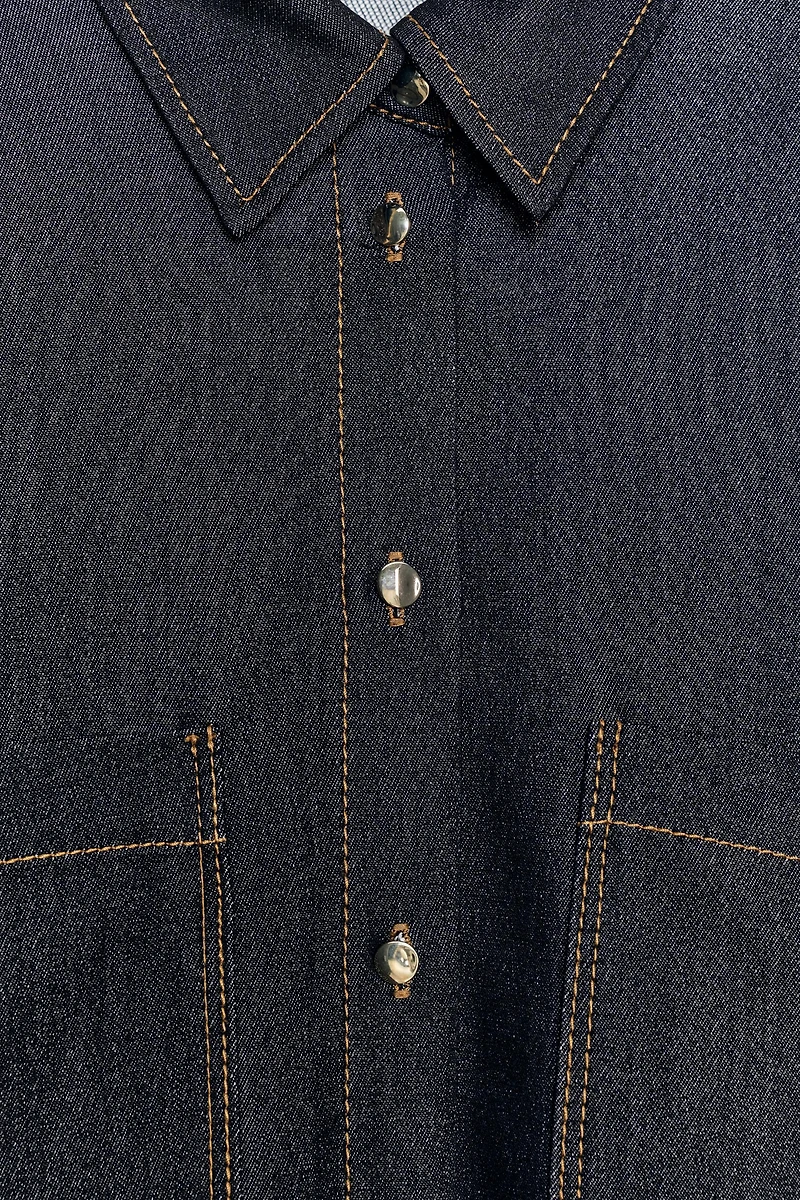 CHEMISE OVERSIZE SURPIQÛRES CONTRASTANTES