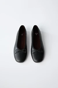 BALLERINES EN CUIR À NŒUD