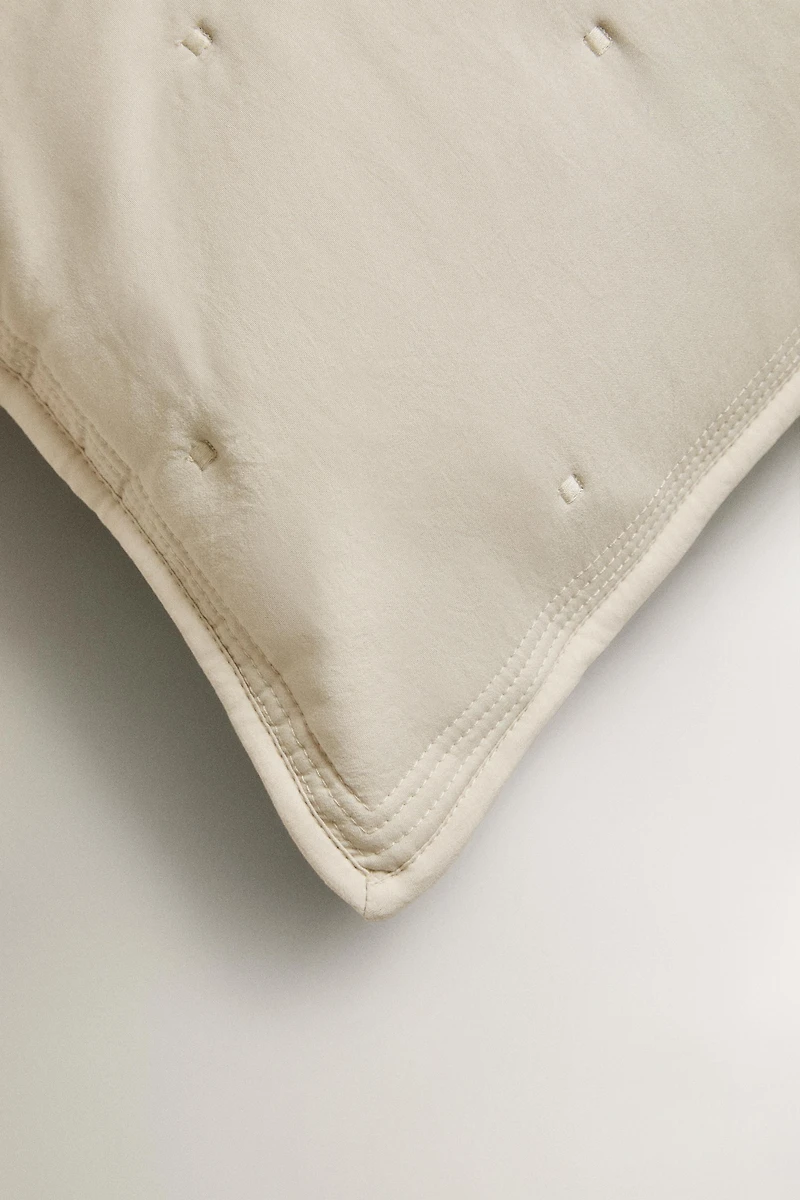 MICROFIBER PILLOW SHAM FOR QUILT