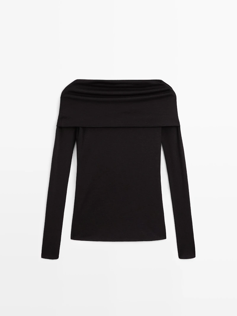 Long sleeve strapless T-shirt