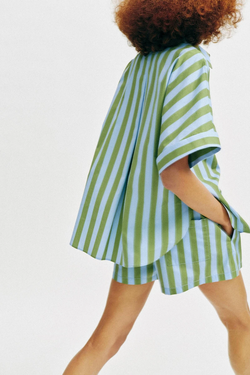 OVERSIZED STRIPED SHIRT