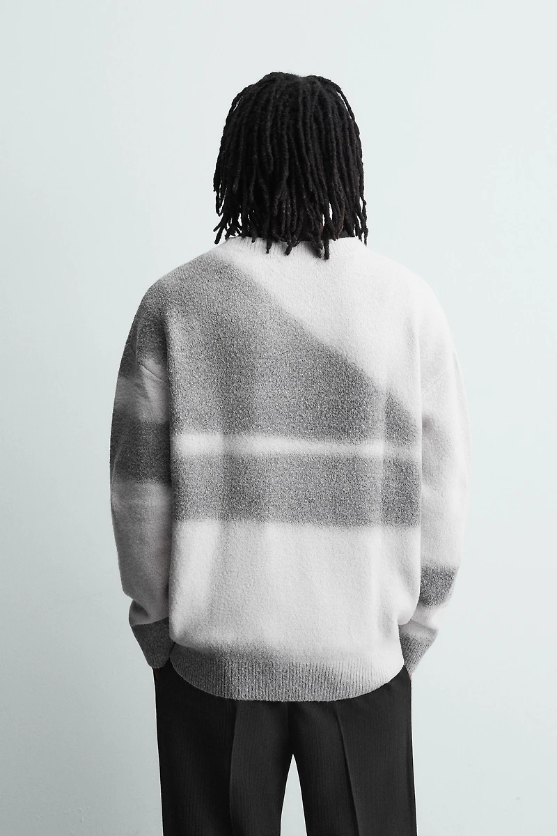 SPRAY EFFECT PRINT JUMPER