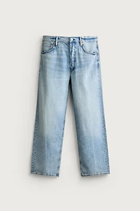 LIGHTWEIGHT REGULAR CROPPED FIT JEANS
