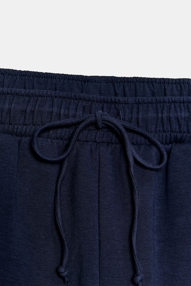 DRAWSTRING SHORTS