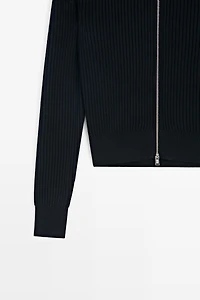 100% cotton knit cardigan with high neck detail