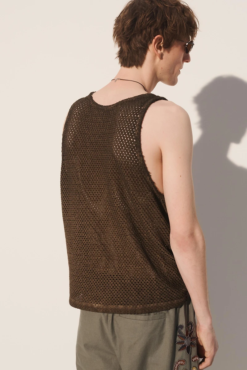 HAUT TANK EN MAILLE CROCHET