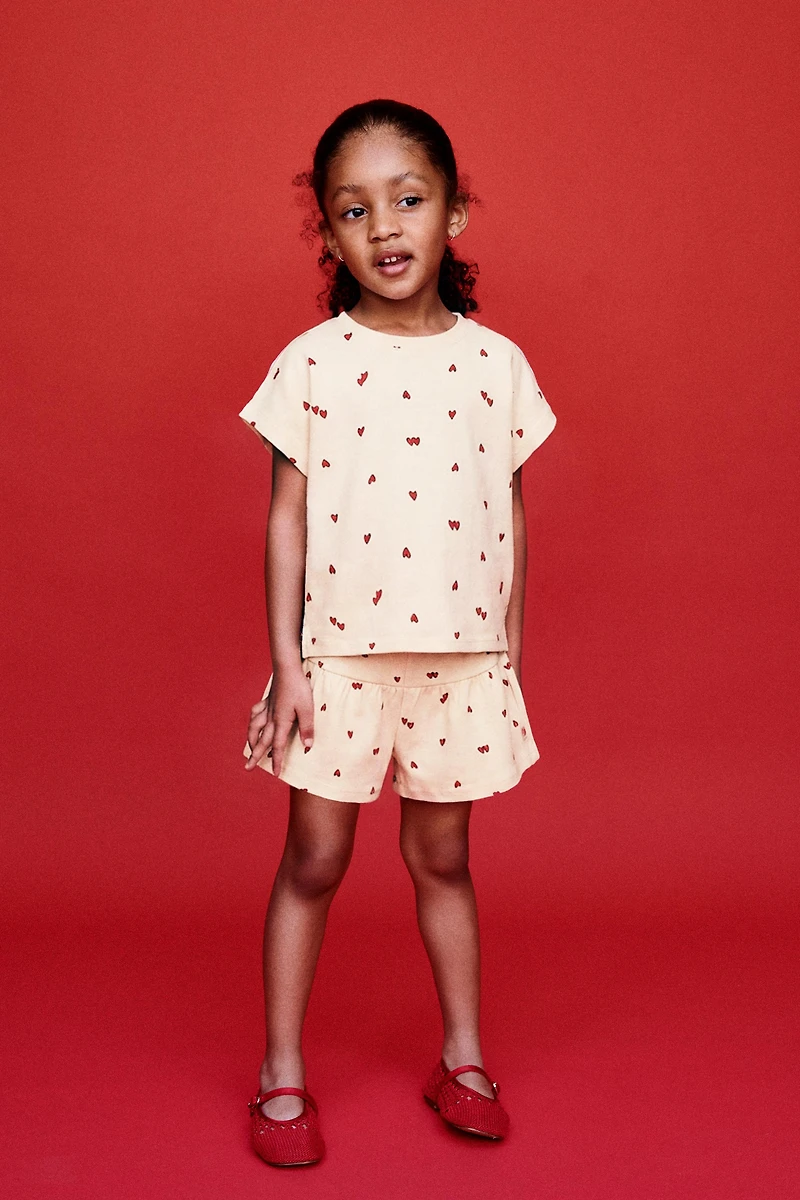 PRINTED PLUSH SHORTS