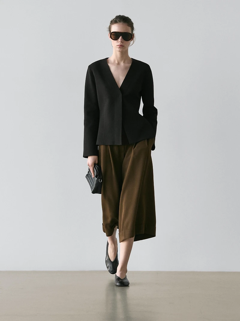 Knit V-neck blazer with fastening detail