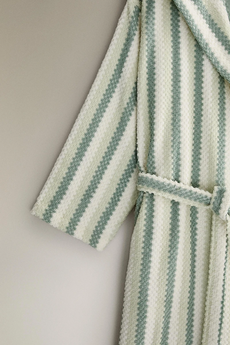 GEOMETRIC JACQUARD BATHROBE
