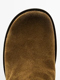 Bottes à talon en croûte de cuir brossée